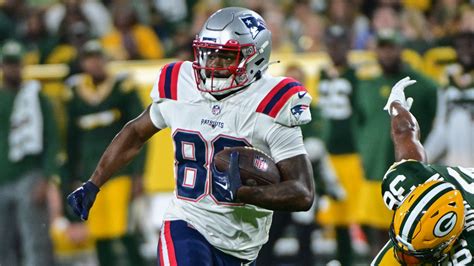 Patriots inactives: One rookie WR out of doghouse, another a healthy scratch